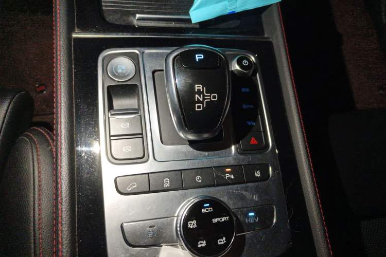 Used BYD Tang New Energy 2018 DM 2.0T All-Wheel Drive Smart Connect Genesis Edition 7 Seats China V Emission Standard