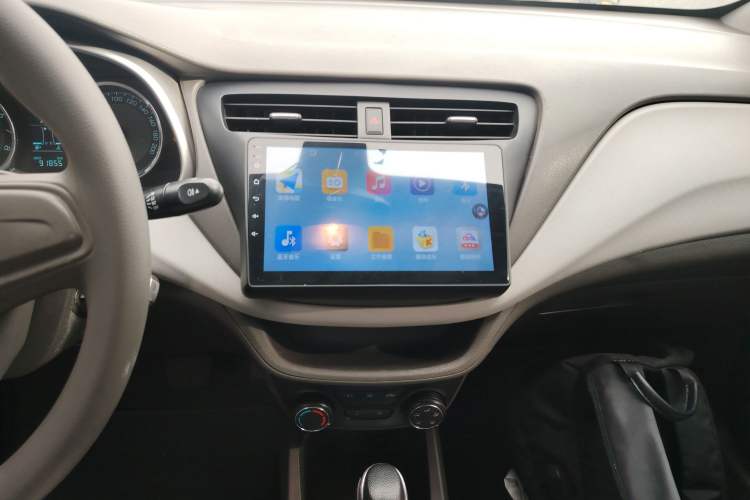 Used Chevrolet Lova RV 2016 1.5L Automatic Comfort Edition