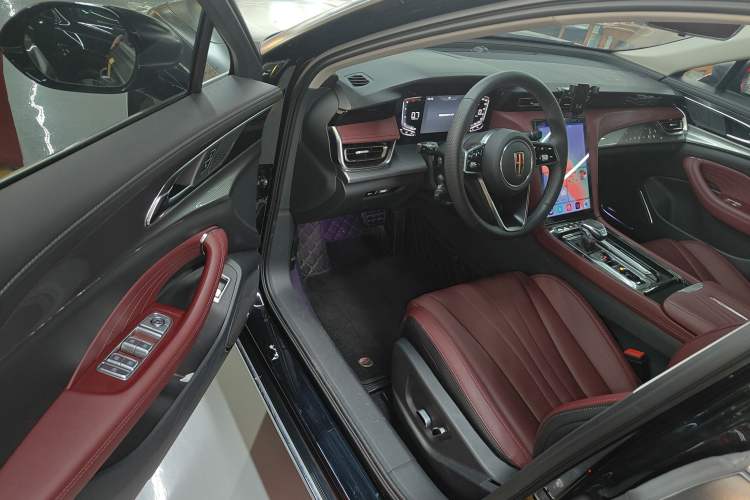 Used Hongqi H5 2024 1.5T DCT Smart Connect Flagship Edition
