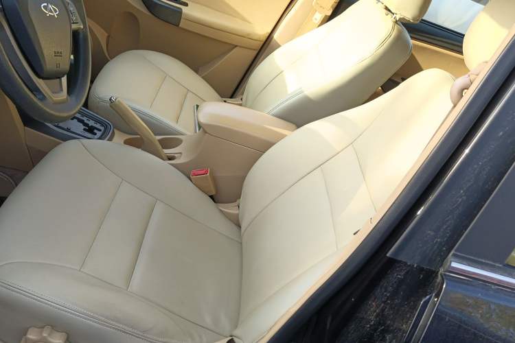 Used Chery Tiggo 2012 Elite Edition 1.6L CVT Comfort DVVT Model Left Front Seat