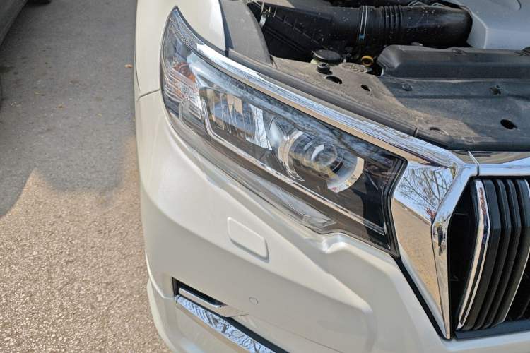 Used Toyota Prado 2019 3.5L Automatic TX-L Deluxe Edition with Rear-Mounted Spare Tire Right Front Headlight