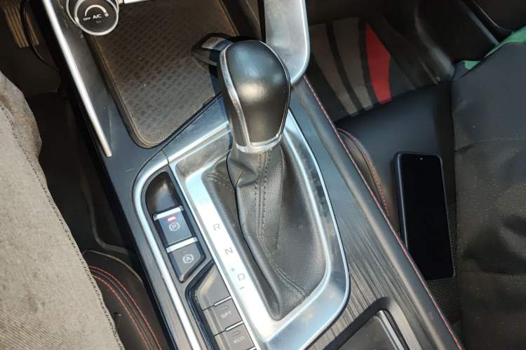 Used Geely Auto Binray 2019 200T DCT Binchi Edition Gear Lever