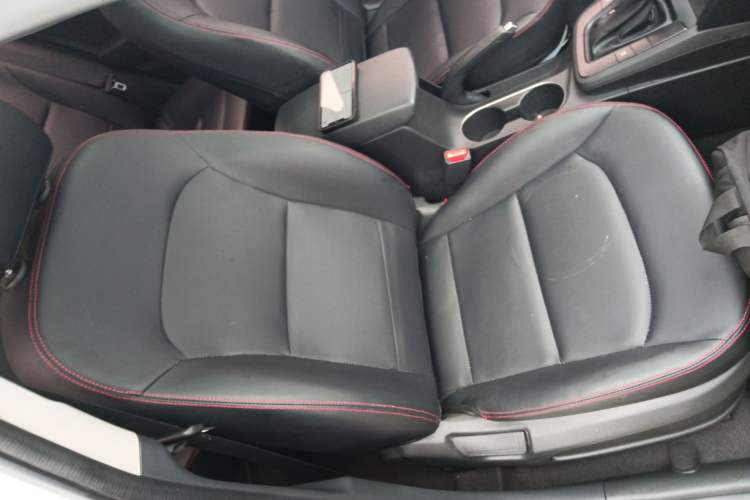 Used Hyundai Elantra (6th Generation / Lingdong) 2018 1.4T Dual-Clutch Xuan Dong · Dynamic Edition
