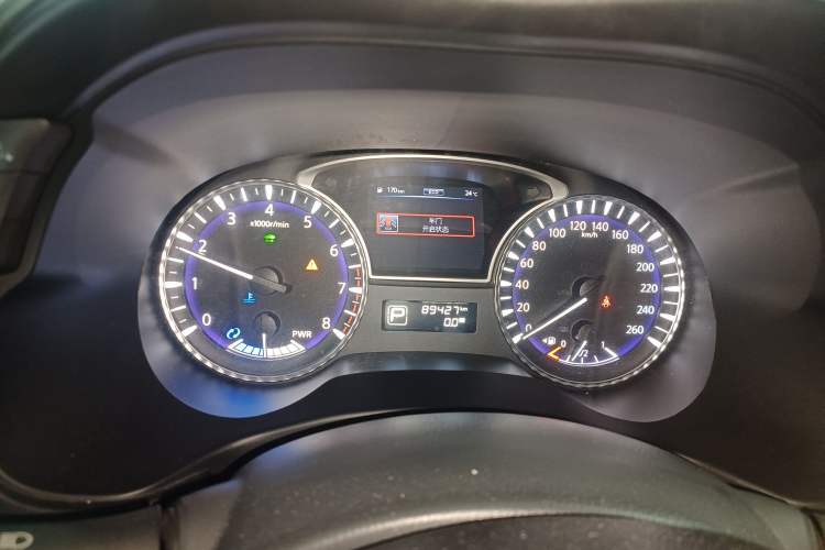 Used Infiniti QX60 2014 2.5 S/C Hybrid Two-Wheel Drive Excellence Edition
