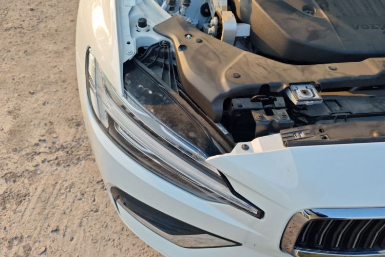 Used Volvo S60 2025 B4 Zhiyi Luxury Edition Right Front Headlight