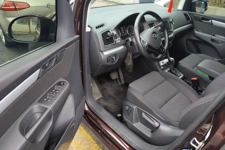 Used Volkswagen Sharan 2018 Revised Version 380TSI Comfort Edition 7-Seater
