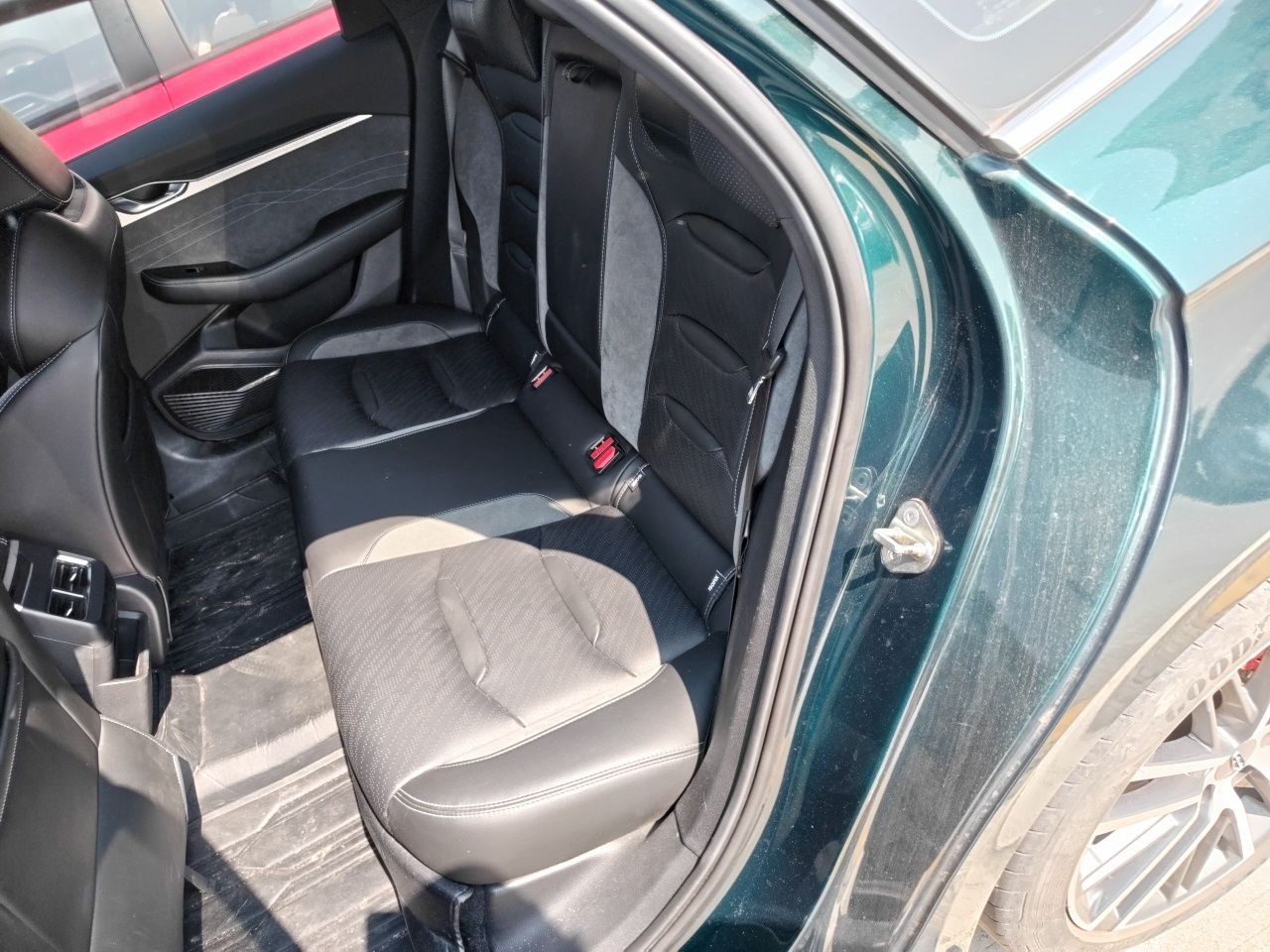 Geely Auto Preface 2023 2.0TD "Only This Verdant Green" Edition — снимка 17