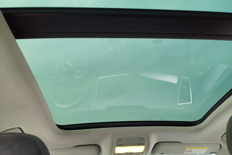 Used Audi Q5 2017 Plus 40 TFSI Technology Model