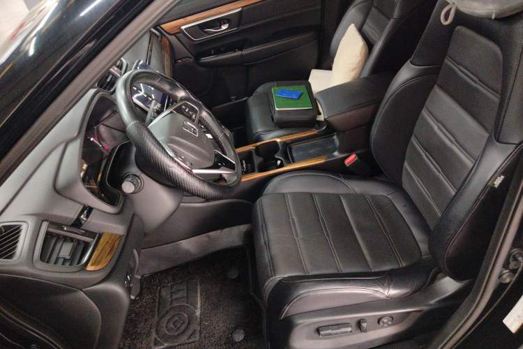 Used Honda CR-V 2017 240TURBO CVT Front-Wheel Drive Fashion Edition
