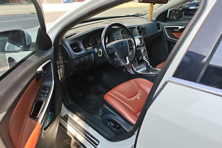 Used Volvo S60 2014 S60L 2.0T Smart Drive Edition