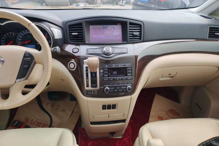 Used Nissan Quest 2015 3.5L SL
