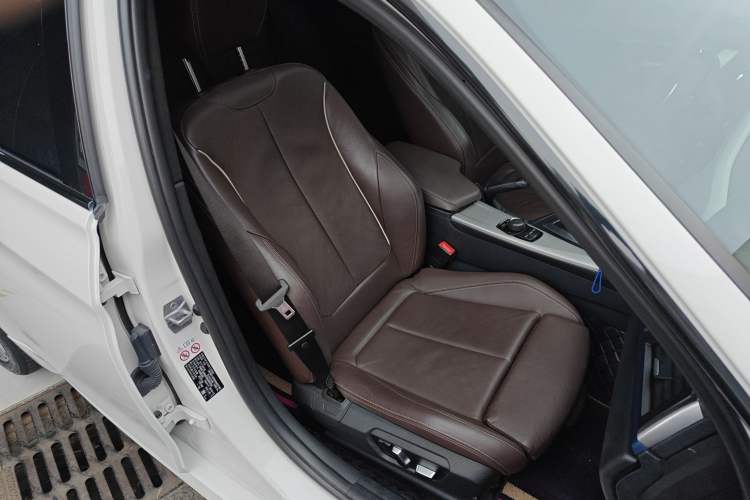 Used BMW 3 Series 2019 320i M Sport Package
