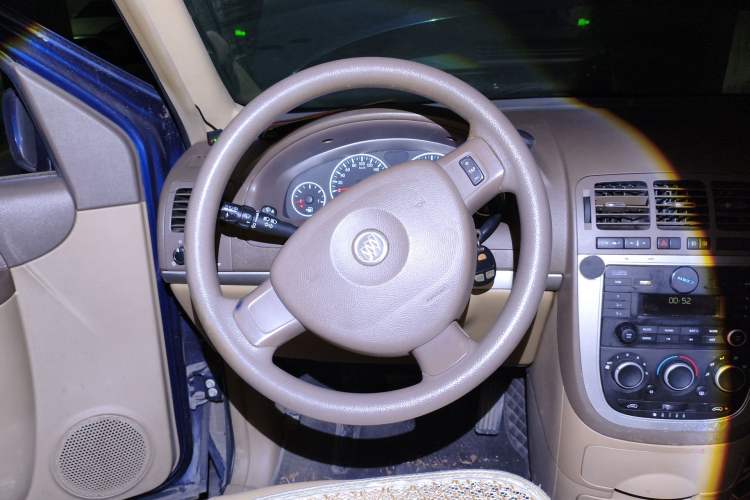 Used Buick GL8 2014 2.4L Comfort Edition