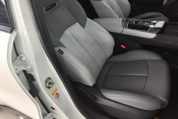 Used Changan UNI-T 2023 Second-Generation 1.5T Prestige Model