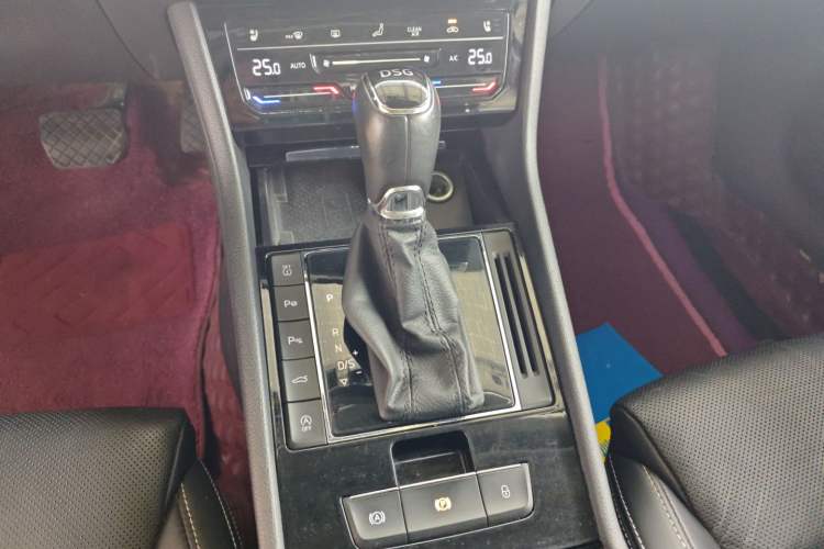 Used Skoda Superb 2019 Facelifted TSI330 DSG Luxury Edition
