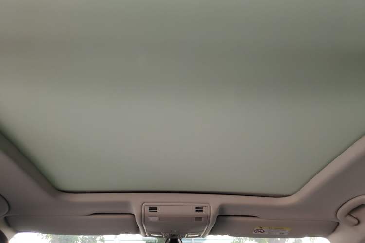 Used Volkswagen Tayron 2021 280TSI Two-Wheel Drive Luxury Smart Connectivity Version Headliner