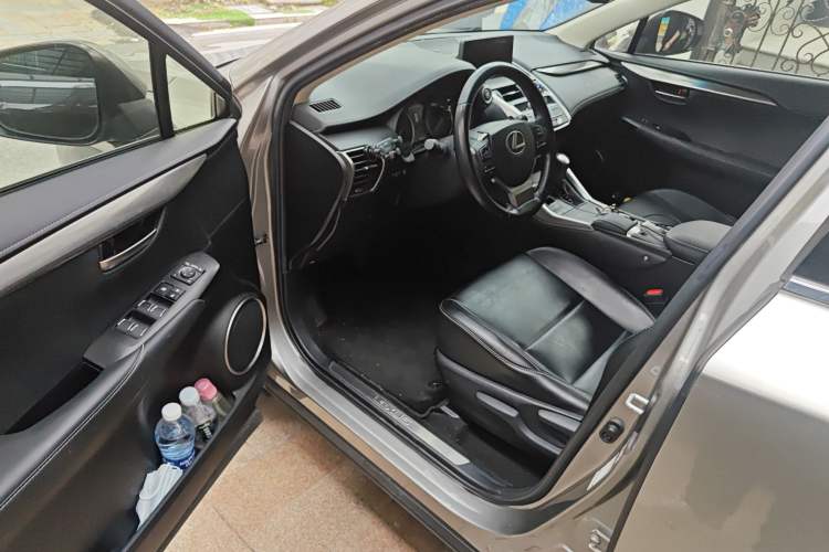 Used Lexus NX 2018 200 Front-Wheel-Drive X-Trail Version China V Standard
