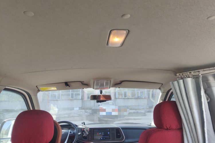 Used SAIC MAXUS Xintu V80 2025 PRO Aoyuntong 2.0T Manual Long Wheelbase Ultra-Low Roof 6/7/8/9-Seater Headliner