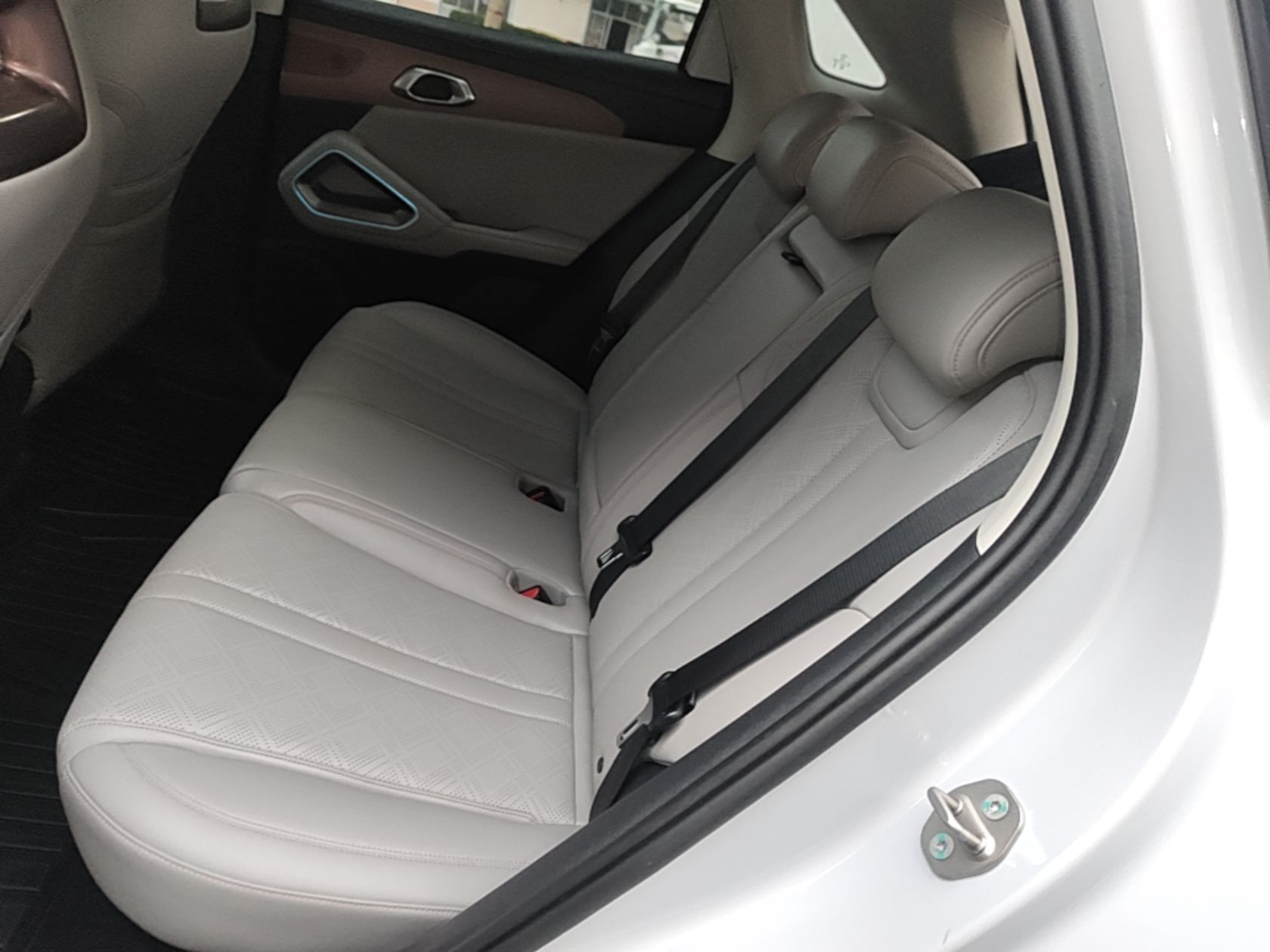 BYD Yuan UP 2024 401KM Beyond Edition — снимка 20