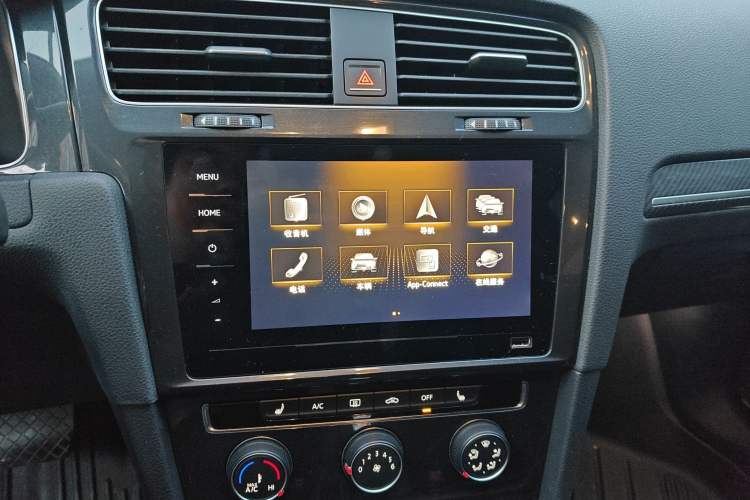 Used Volkswagen Golf 2020 Zhiai Edition 280TSI DSG Luxury Model
