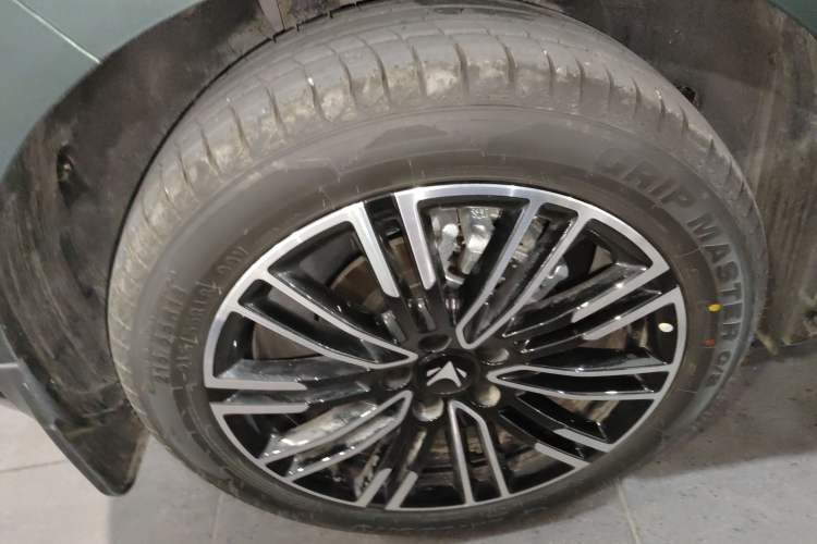 Used ARCFOX T1 2025 Model 425 MAX
