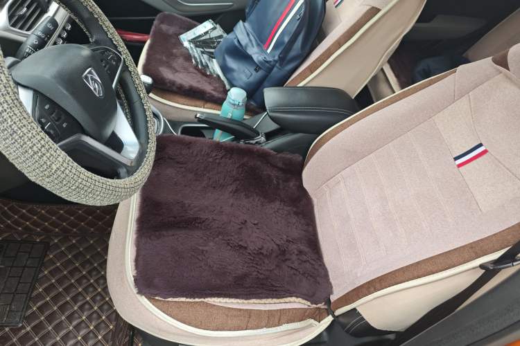 Used Baojun 510 2017 1.5L Manual Fashion Model
