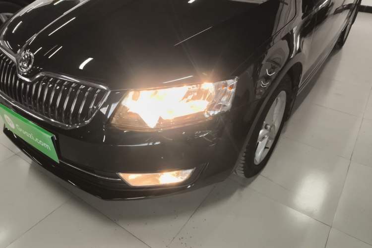 Used Skoda Octavia 2015 1.4TSI DSG Yijun Edition
