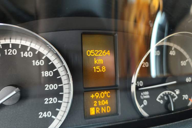 Used Mercedes-Benz Viano 2013 3.0L Comfort Edition