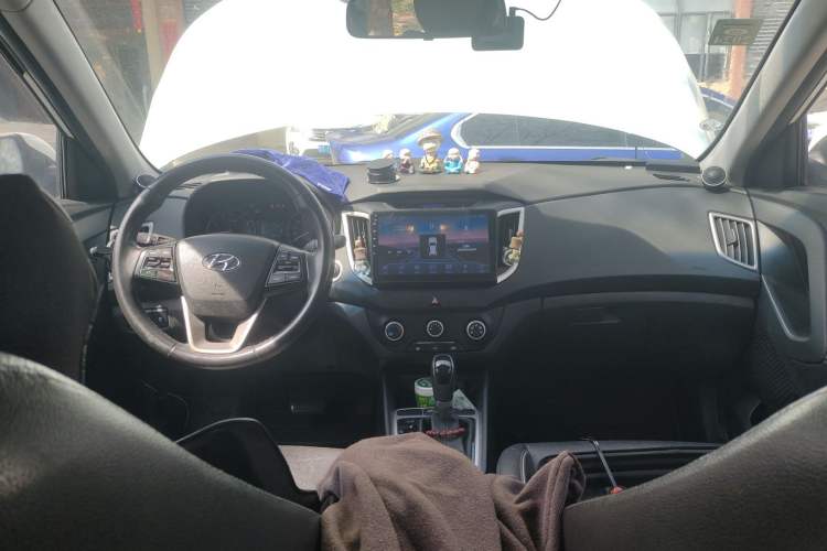 Used Hyundai ix25 2016 1.6T Dual-Clutch Two-Wheel Drive Smart GLS Model
