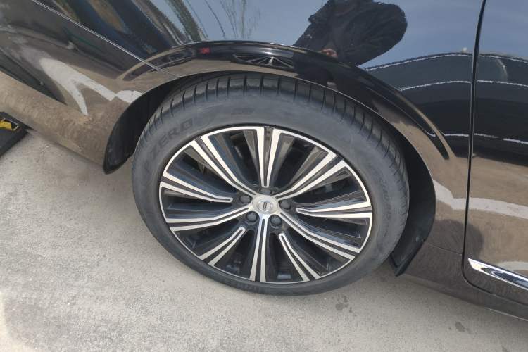 Used Volvo S90 2025 B5 Zhiya Luxury Edition Exterior 3