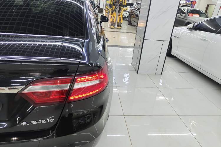 Used Ford Taurus 2015 EcoBoost 245 Fashion Edition
