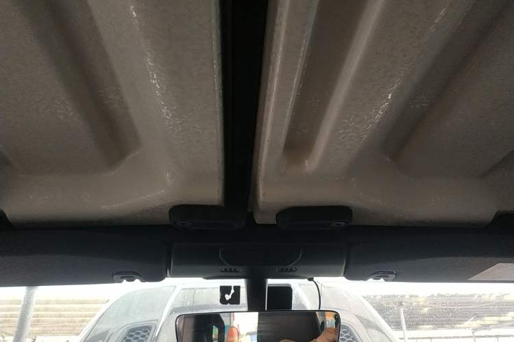 Used Jeep Wrangler 2019 2.0T Sahara Four-Door Version China VI Emission Standard