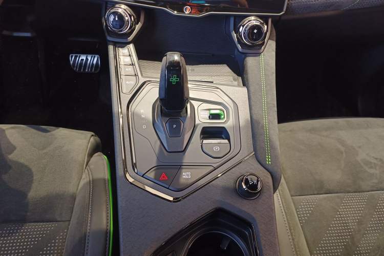 Used Lynk & Co 05 2022 05+ 2.0TD Automatic Exploration Edition