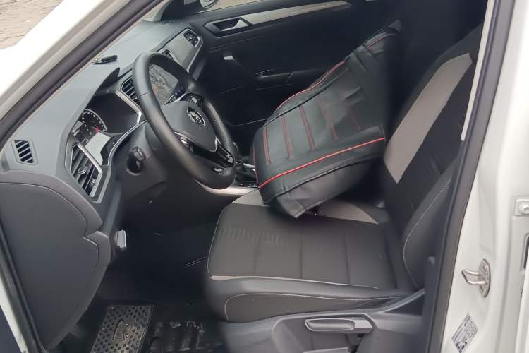 Used Volkswagen T-ROC 2020 230TSI DSG Two-Wheel Drive Advanced Version