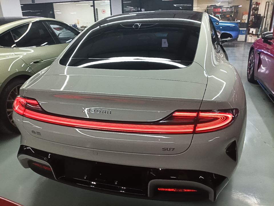 Xiaomi Auto SU7 2024 Rear-Drive Standard Founder Edition — снимка 5