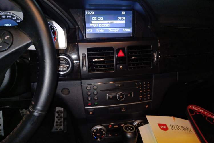 Used Mercedes-Benz GLK-Class 2011 GLK 300 4MATIC Dynamic Model