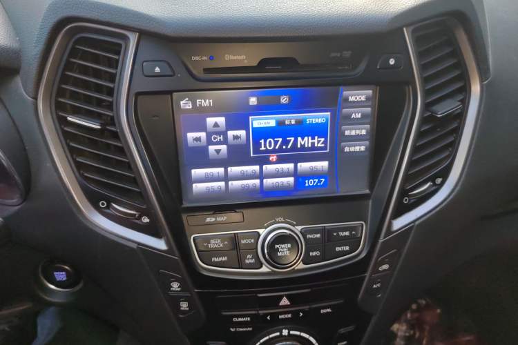 Used Hyundai Grand SantaFe 2013 3.0L 7-Seater Four-Wheel-Drive Comfort Edition
