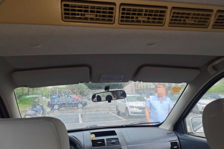 Used BAIC Weiwang M20 2014 1.5L Basic Version BJ415B Headliner