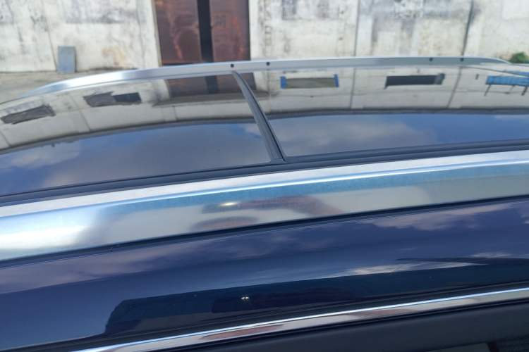 Used Buick Envision 2021 532T Two-Wheel-Drive Luxury Version Roof