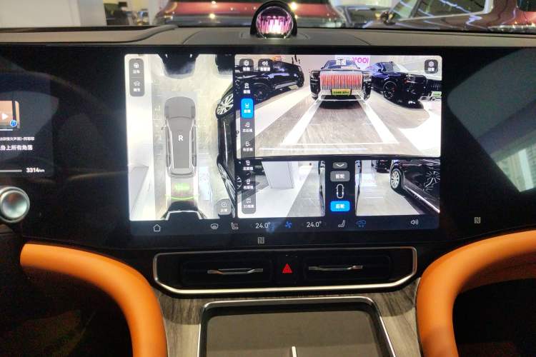 Used Hima AITO M9 2025 Extended-Range Ultra Version 52 kWh 6-Seater Audio And AC Panel