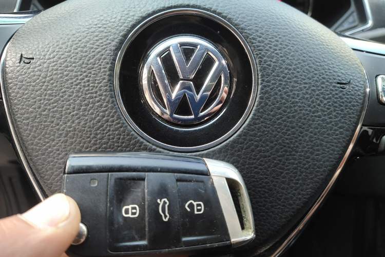 Used Volkswagen Passat 2017 330TSI DSG Prestige Edition Vehicle Key