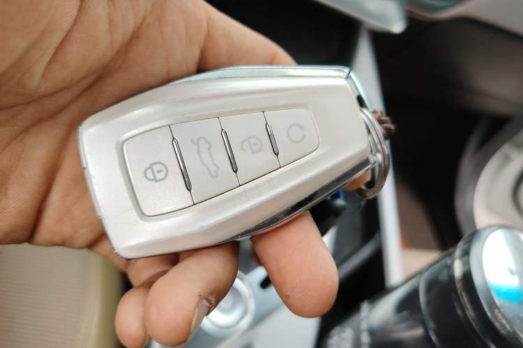 Used Geometry A 2019 High-Performance Standard Range Power Edition Vehicle Key