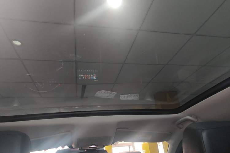 Used Land Rover Discovery Sport 2018 240 PS SE Version
