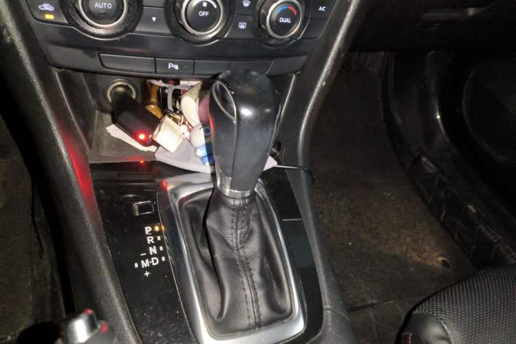 Used Mazda Atenza 2014 2.0L Blue Sky Luxury Edition
