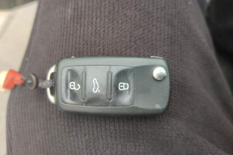 Used Volkswagen Polo 2016 1.6L Automatic Comfort Model