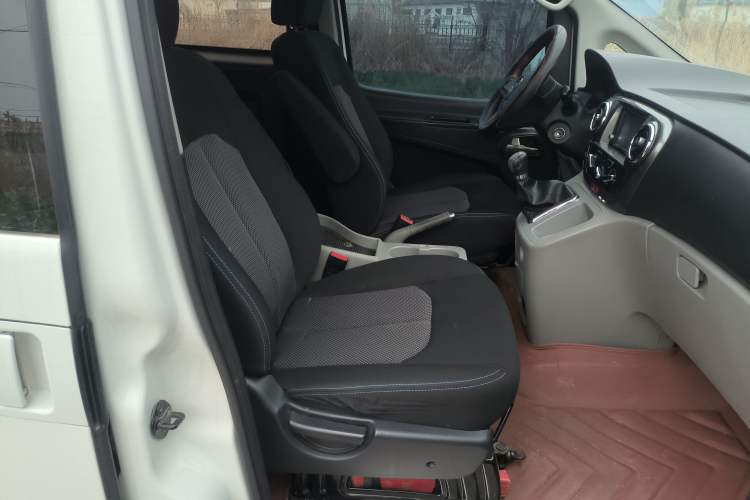 Used JAC Refine M3 2015 Maker Edition 1.6L Luxury Smart Version