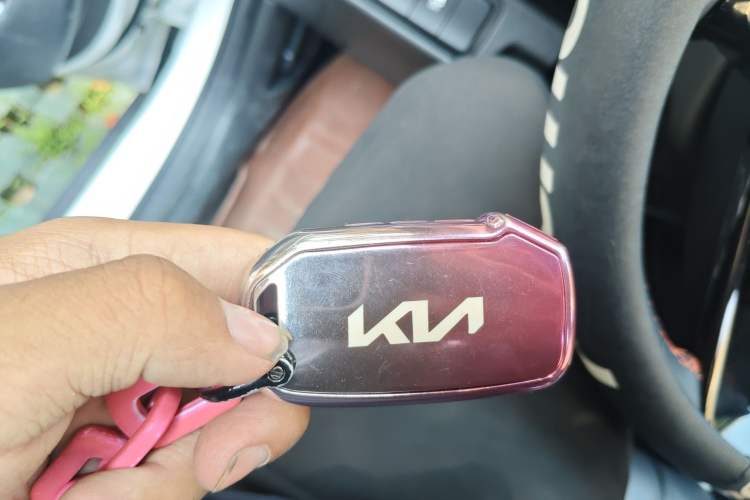 Used Kia KX3 2021 1.5L CVT Trend Edition Vehicle Key
