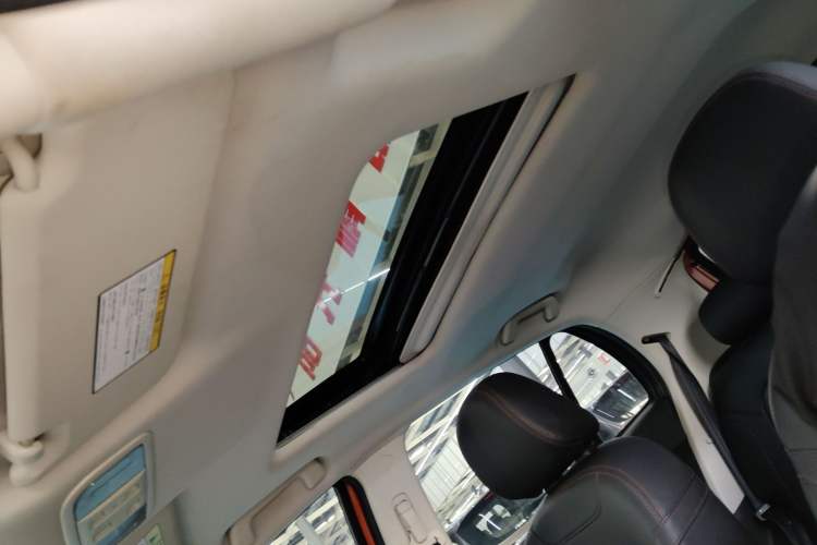 Used Haval H1 2016 Revised Version Blue Badge 1.5L AMT Luxury Edition
