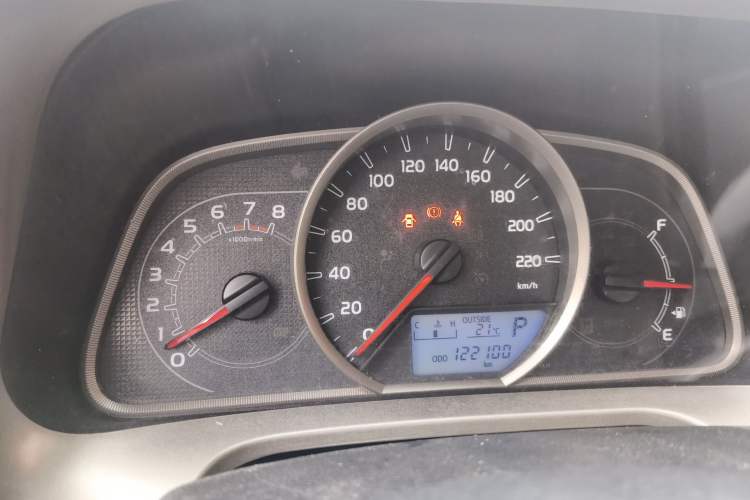 Used Toyota RAV4 2013 2.0L CVT Two-Wheel Drive Urban Edition Odometer Close Up