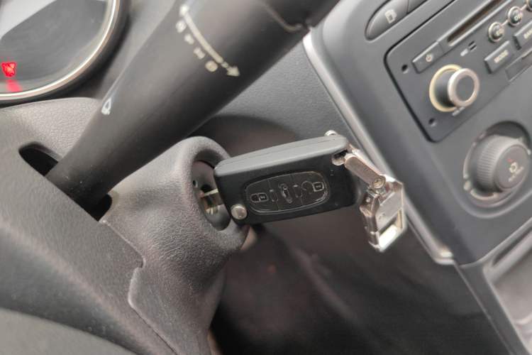 Used Peugeot 308 2014 Enjoy Edition Classic 1.6L Automatic Premium Model Interior 1